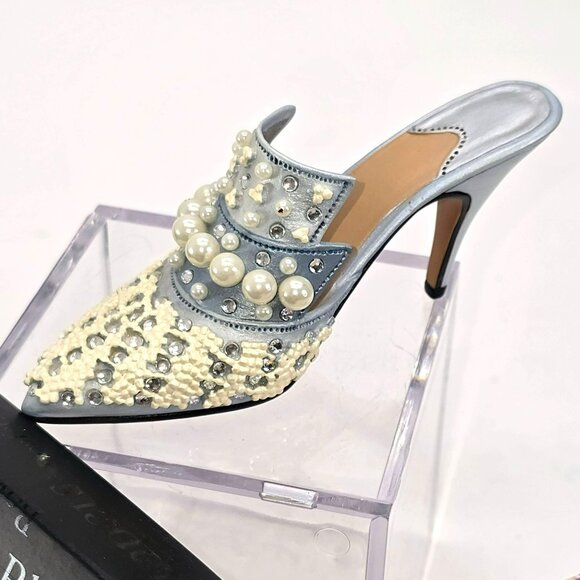 Pearl & Rhinestone Embellished Shoe Figurine Circa 1990 "Frosted Fantasy" PR608 - Picture 3 of 11